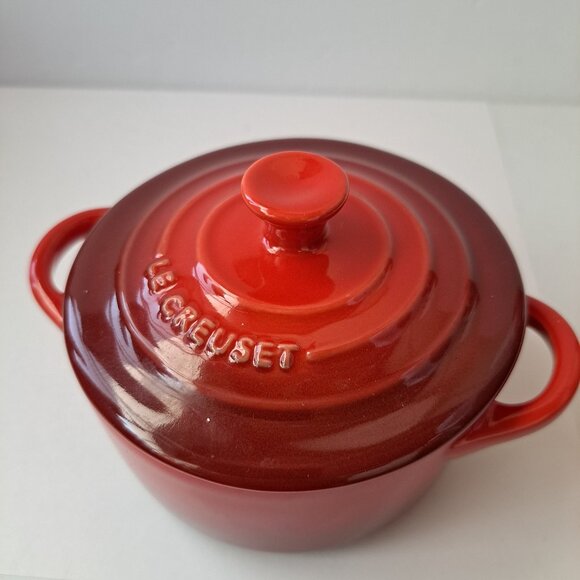 Le Creuset Petite Mini Round Casserole Ramekin Lidded Dish Red - Picture 8 of 12
